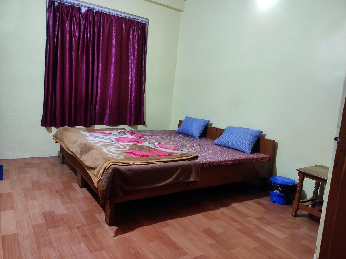 Wind Home Darjeeling- Budget Hotel Near Mall Дарджилинг Екстериор снимка